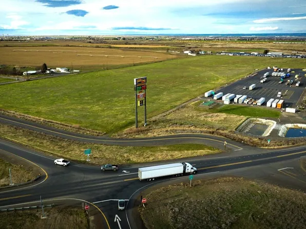 Highway 207 #&-i84, Hermiston, OR 97838