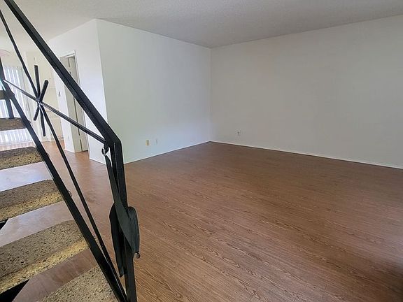4th image of 11445 216th St #7
