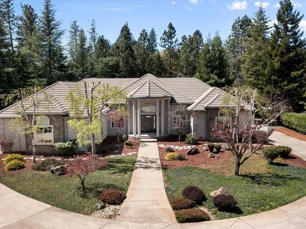 13100 Somerset Dr, Grass Valley, CA 95945