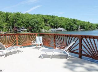 351 Maxim Dr, Hopatcong, NJ 07843