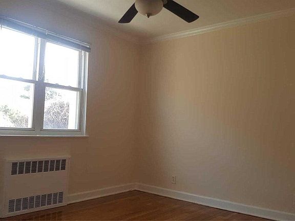 3rd image of 148-18 3rd Ave Floor 1