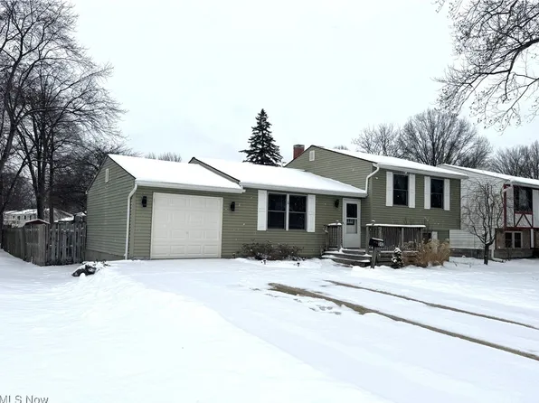312 Trumbull Dr, Niles, OH 44446