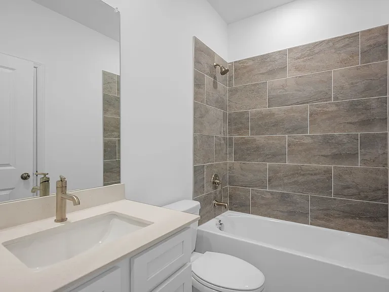 3227 Aberdeen Row — Photo 9
