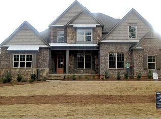 631 Mabry Rd, Sandy Springs, GA 30328