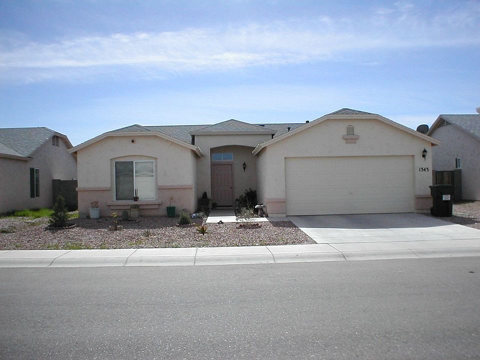 1343 E.Rosemary Trail