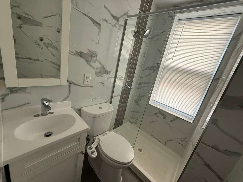 2nd image of 169 Manhattan Ave APT 3
