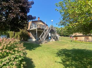 23 School St, North Springfield, VT 05150