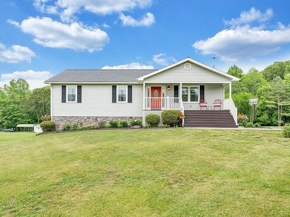 1st image of 141 Red Horse Ln