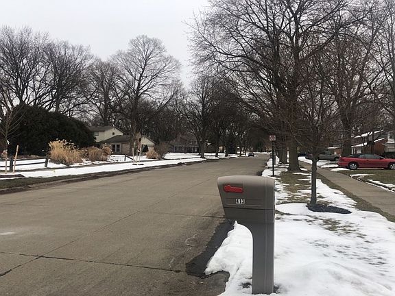 4th image of 399 Scottsdale Dr
