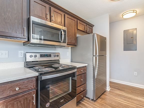 2nd image of 650 W Flintlake Ct #P