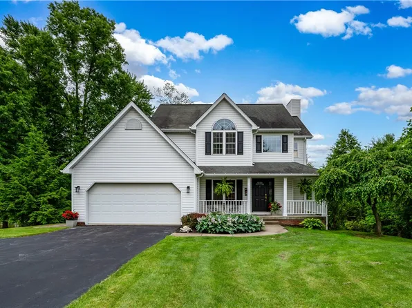 35 Westminster Pl, Grove City, PA 16127