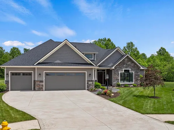 8794 Raceborg Pl, Fort Wayne, IN 46835