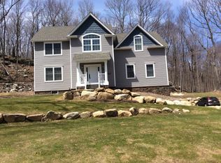 413 Lakeside Ave, Andover, NJ 07821