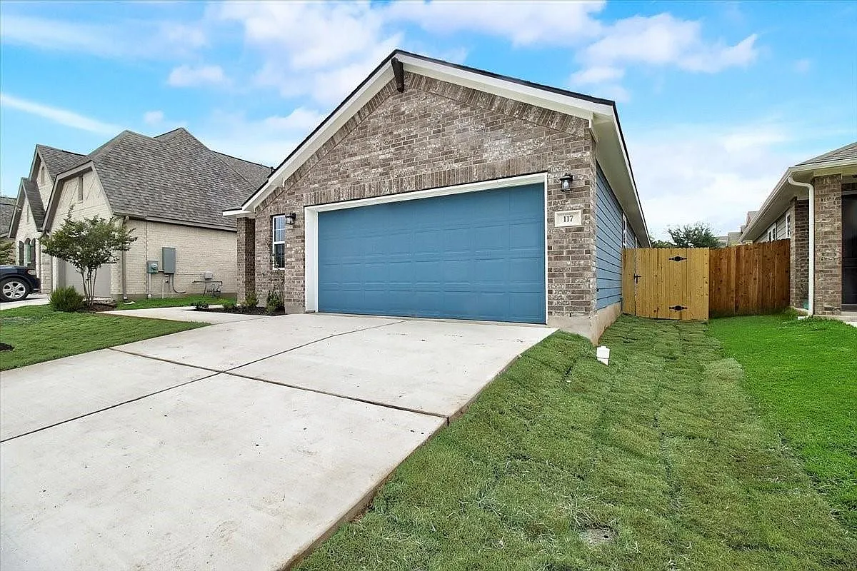 3 bed, 2.0 bath, 1790 sqft, $2,250 — Photo 3