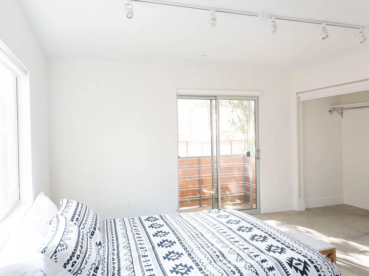317 N Avenue 50 — Photo 4