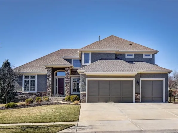 16132 Monrovia St, Overland Park, KS 66221
