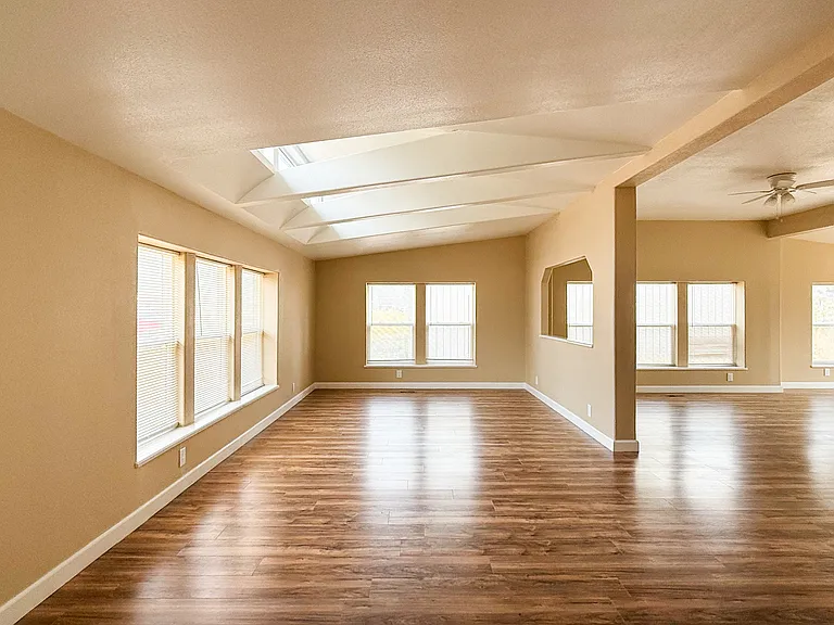 6477 Boulder Way — Photo 35