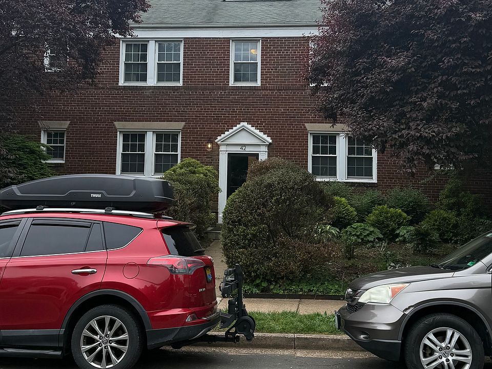 1st image of 42 N Bedford St