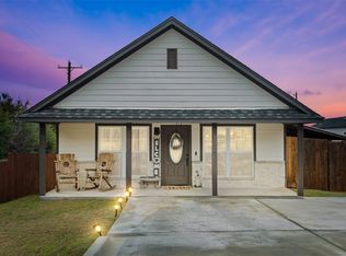 932 Devils River Dr, Granbury, TX 76048