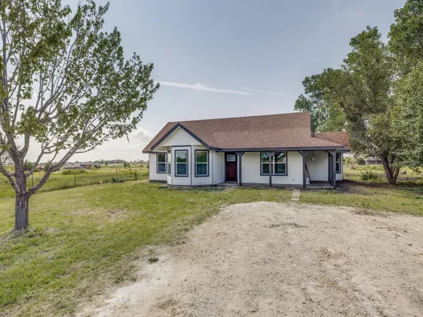 8424 Gina Ln, Alvarado, TX 76009