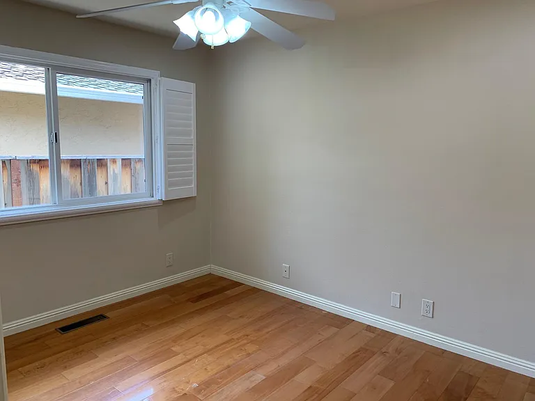 7569 Bollinger Rd — Photo 11