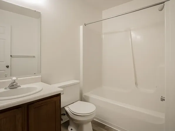 2650 Marfitt Rd APT 24, East Lansing, MI 48823