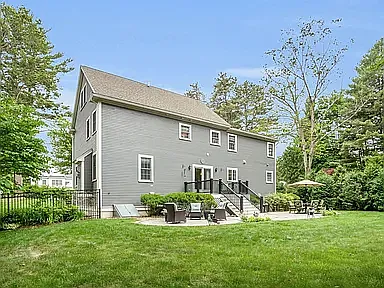 8 Holton Rd — Photo 12