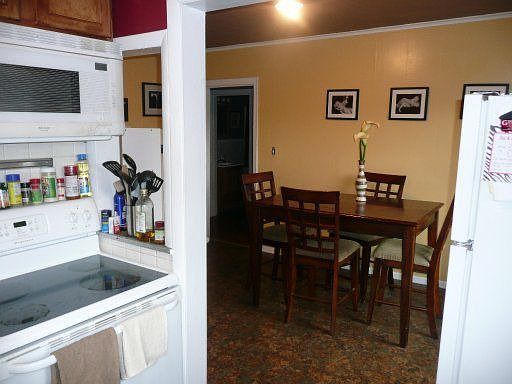 4th image of 2908 Valley View Dr