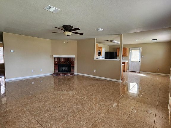 3rd image of 4200 Meadowknoll Dr