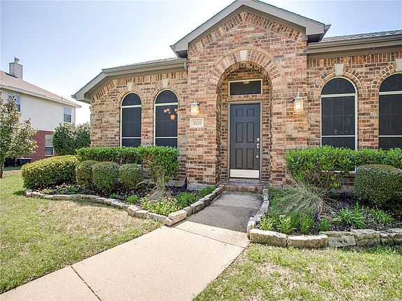 4th image of 3210 Granada Dr
