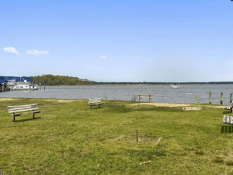 3736 Beach Drive Blvd — Photo 20