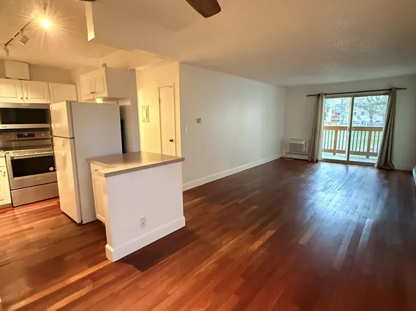2835 S Monaco Pkwy, Denver, CO