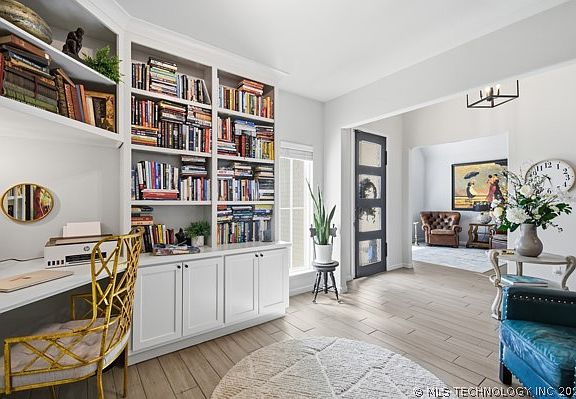 4th image of 506 N 84th Pl