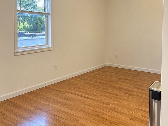 3rd image of 115 N Merritt Mill Rd #307