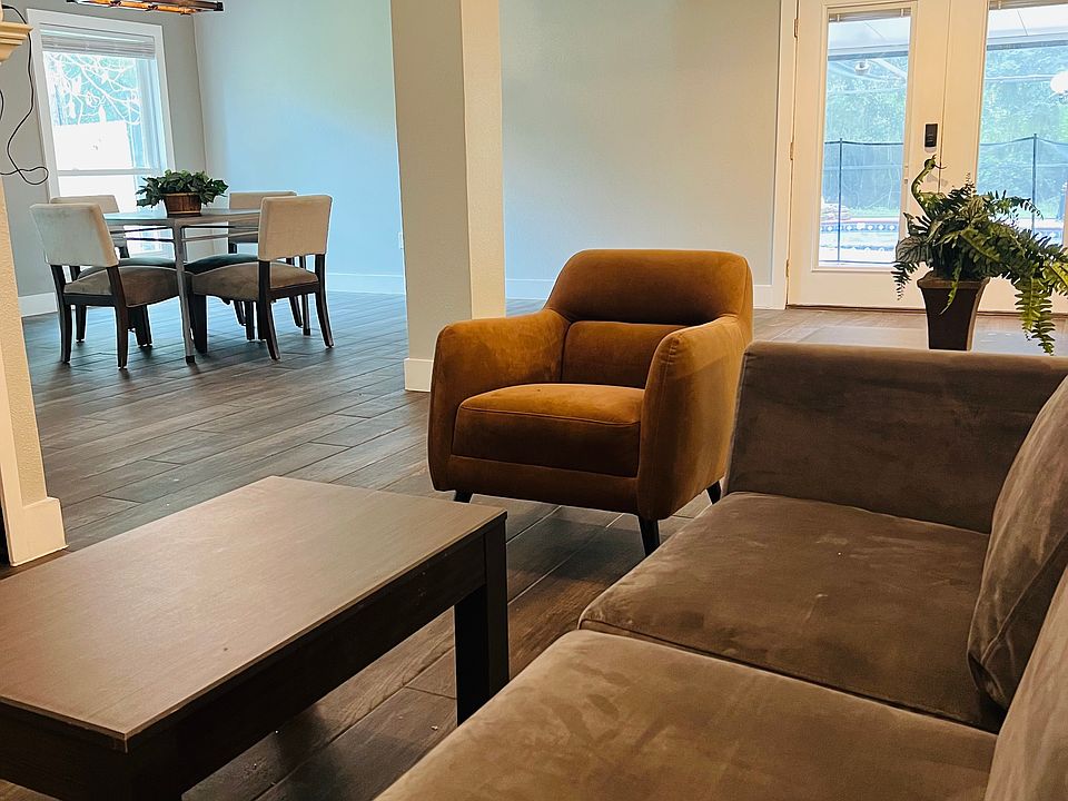 2nd image of 1310 Stem Way Dr