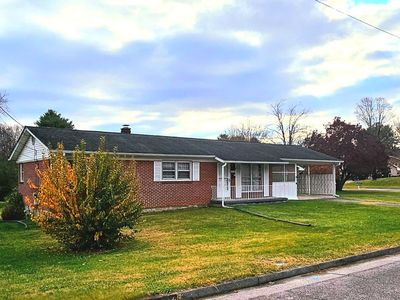 1010 9th St, Radford, VA, 24141