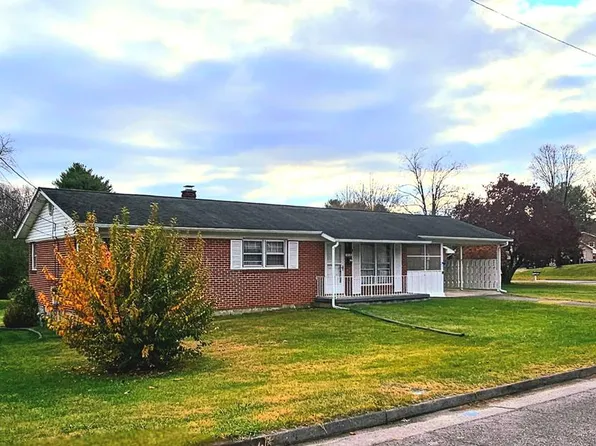 1010 9th St, Radford, VA 24141