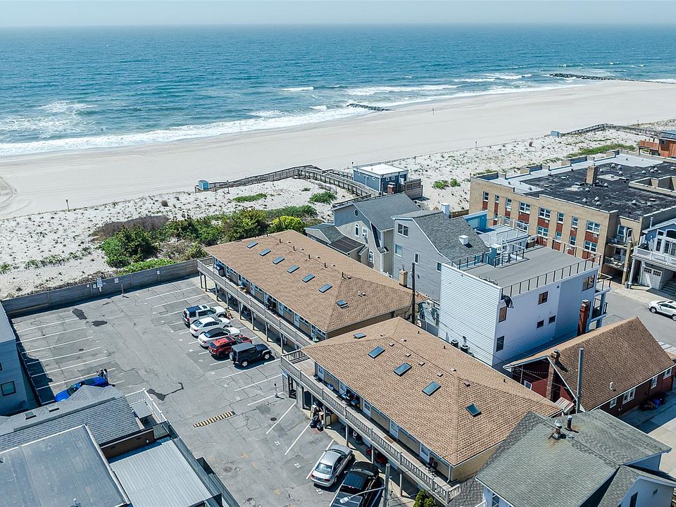 1st image of 979 Oceanfront #11