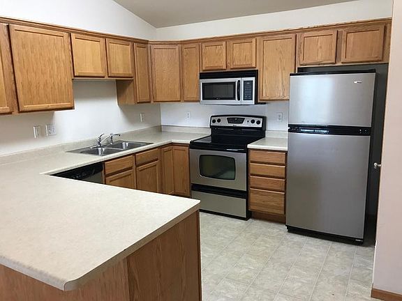 5th image of 30 E Jefferson St #3