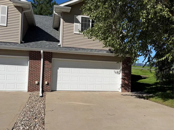 230 4th Ave W, Grinnell, IA 50112