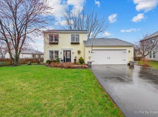 426 Santa Fe Trl, Cary, IL 60013