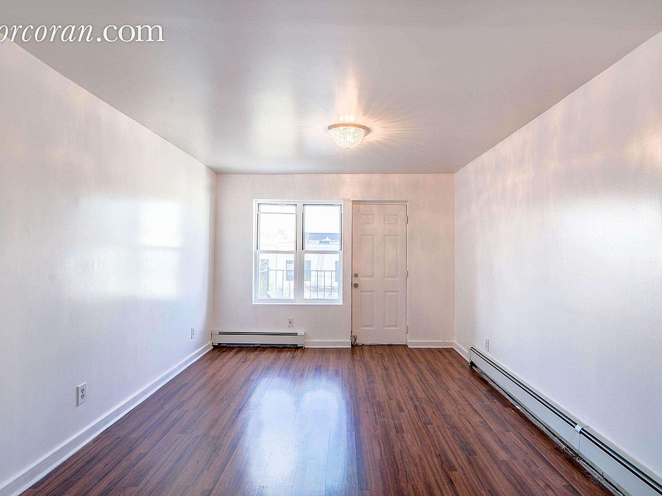 1st image of 195 Stanhope St APT 3R