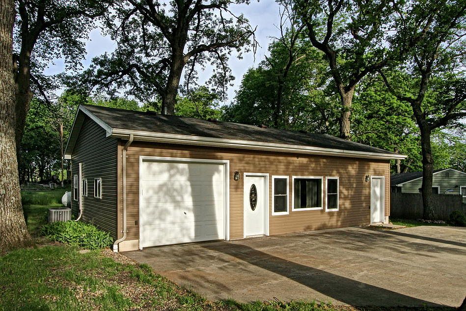 1st image of 25771 Martin Dr
