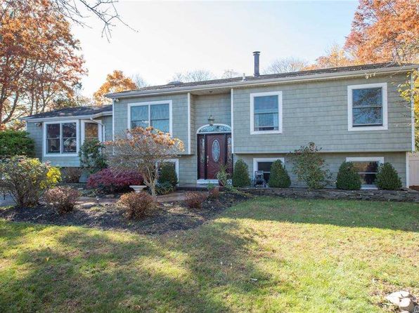 Mother Daughter Ny Real Estate 370 Homes For Sale Zillow