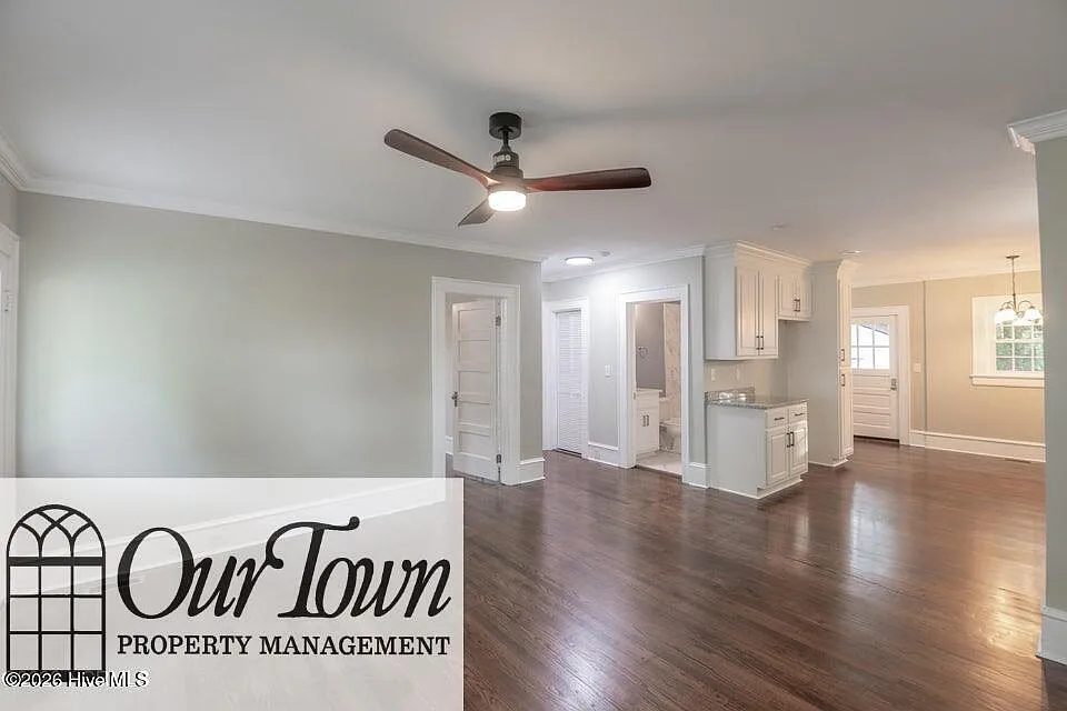 3 bed, 2.0 bath, 1262 sqft, $1,800 — Photo 2
