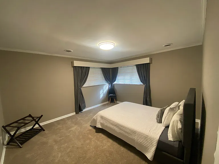 1505 S James Rd — Photo 10