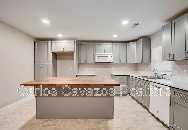 3402 Lawnview Main House Dallas Ter #MAIN HOUSE — Photo 7