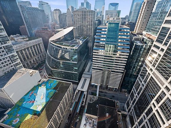 4th image of 200 N Dearborn St Unit 4001