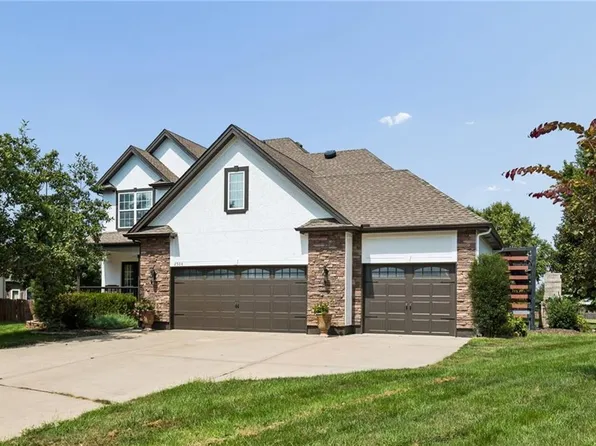 2504 SW Samuel Ln, Lees Summit, MO 64081
