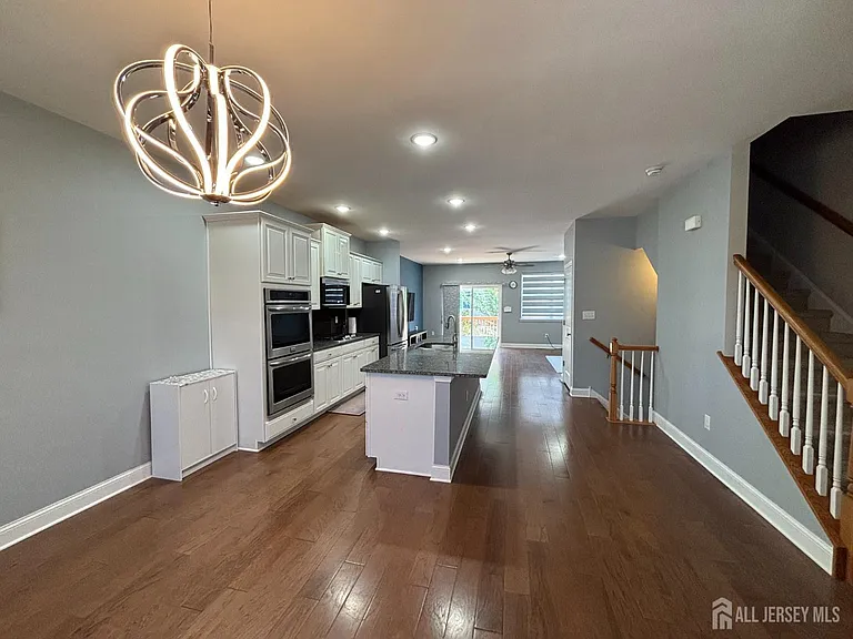 1302 Hights Farm Rd N — Photo 13